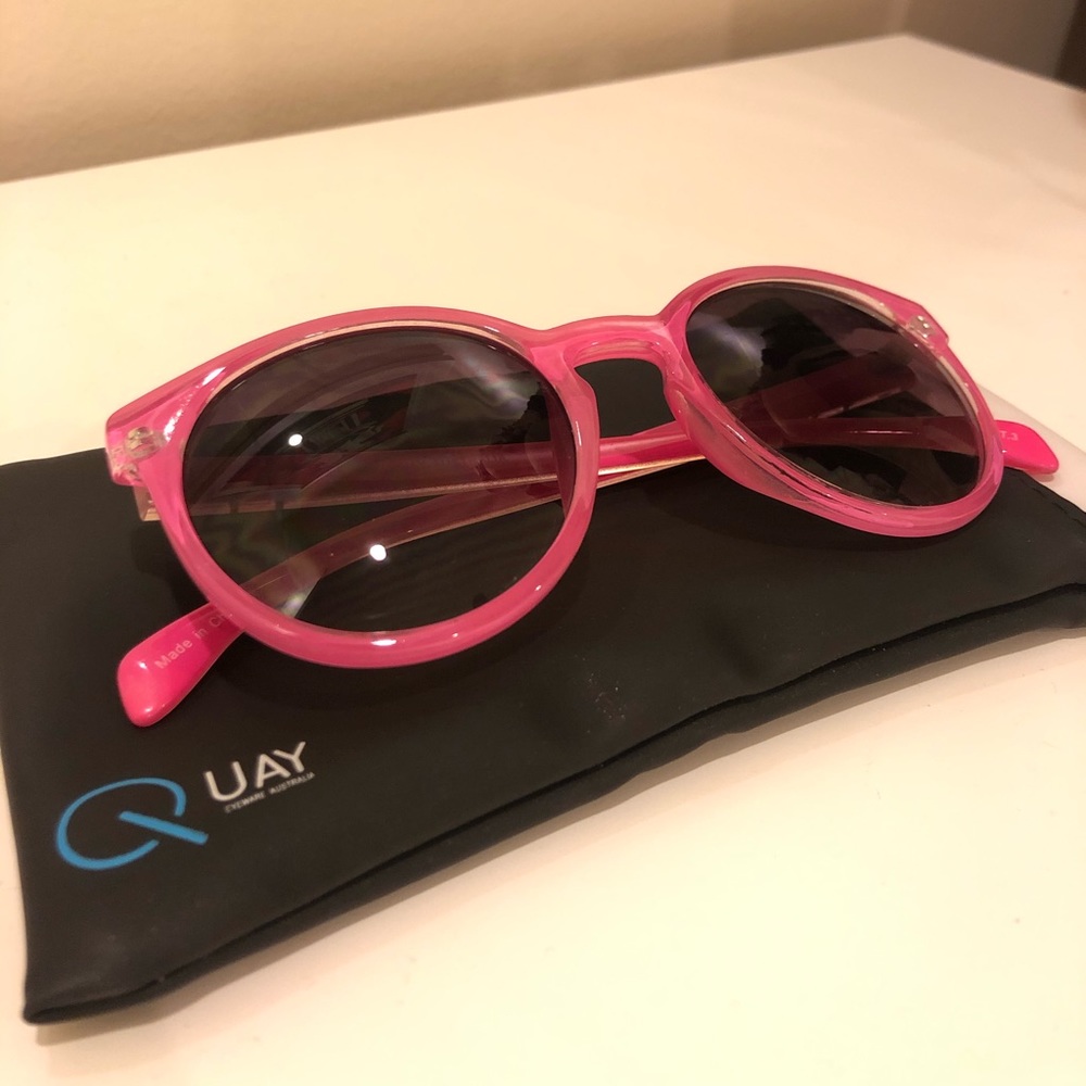 Quay sunglasses and case